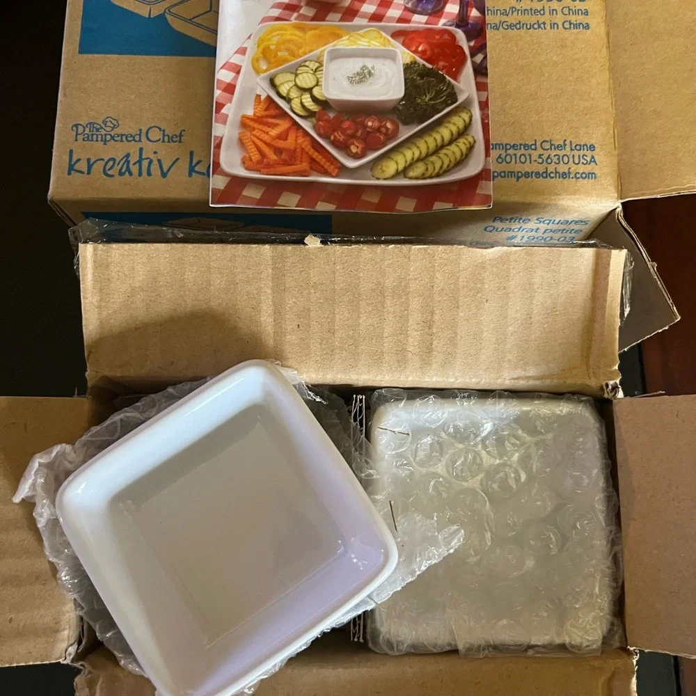 Pampered Chef Simple Additions Petite Square Set - New - Picture 2 of 3